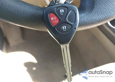 2009 Toyota Rav4 z USA, uszkodzony, nr VIN JTMZF33V99D006528